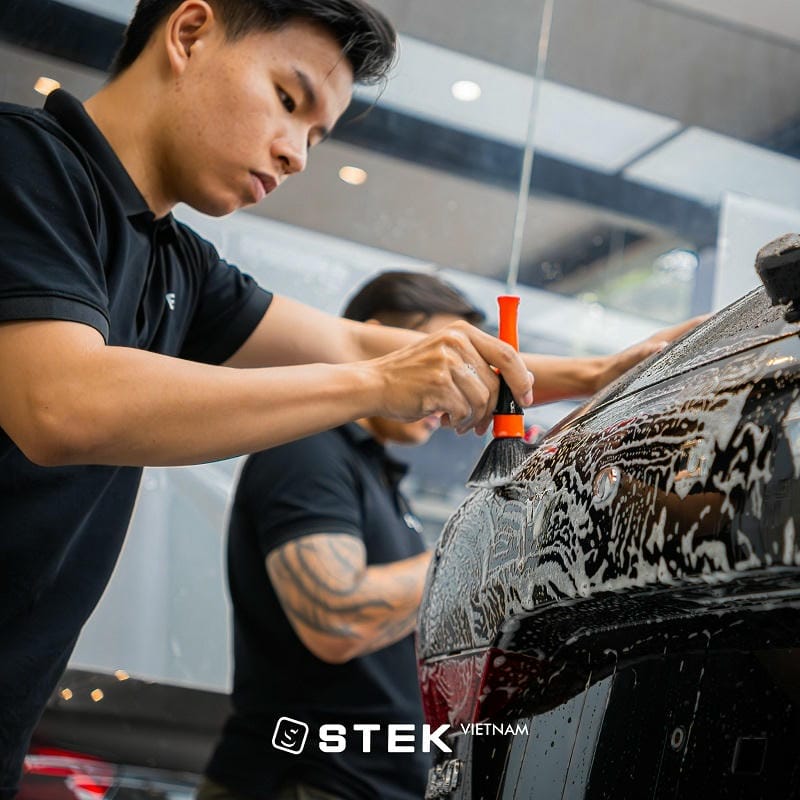 Quy Trình Chăm Sóc Xe STEK Chuẩn Mực